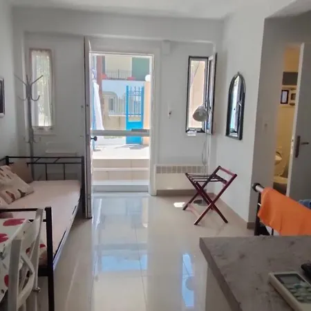 Fanis & Polina -mavrovouni アパート *